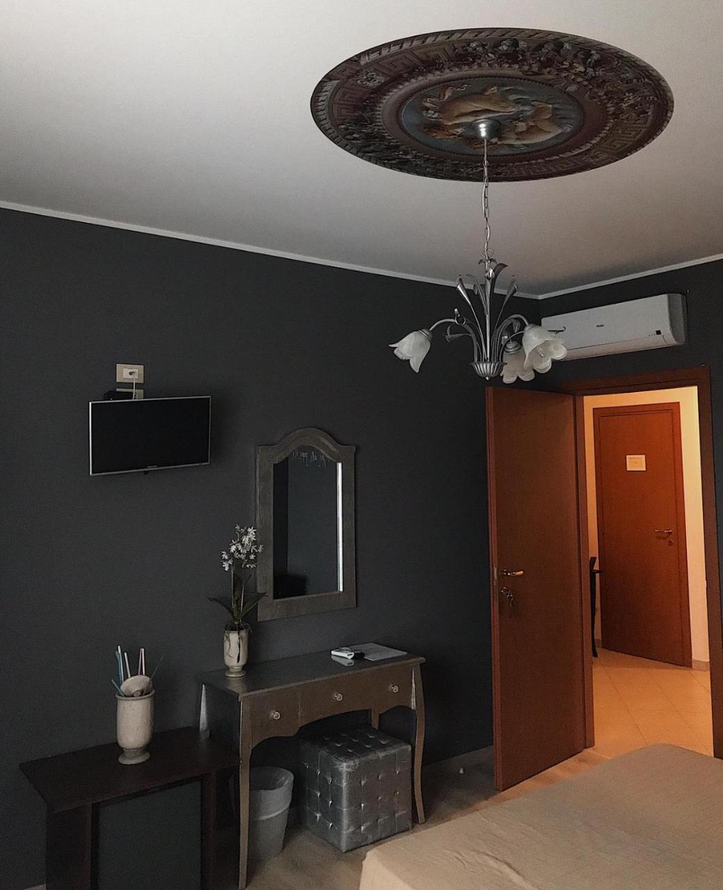 Hotel Opera' Moscufo Экстерьер фото